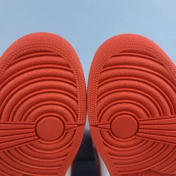 Nike Air Jordan 1 Retro High OG Mens Size 13 Heritage Red White Black 555088-161 - Picture 10 of 16